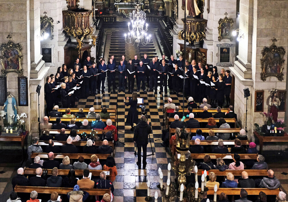 8.11.2019. Chor „In The Quest“. Basilika der Heimsuchung der Heiligen Jungfrau Maria in Krakau .Eine musikalische Brücke zwischen Polen und den Niederlanden. Foto: Artur Gawor