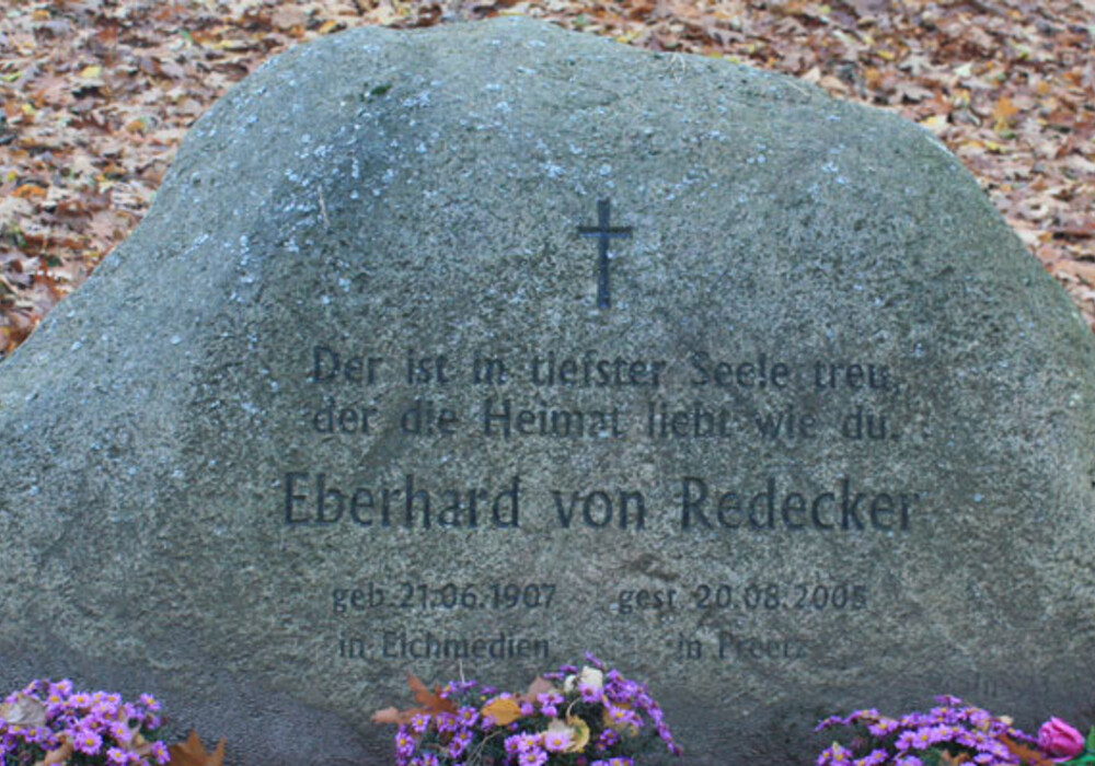 Familienfriedhof der Familie von Redecker, den Eigentümern von Eichmedien/Nakomiady