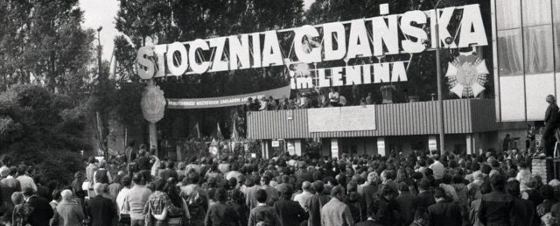 Der Streik in der Lenin Werft in Danzig im August 1980. Er endete mit einem Sieg über die Kommunisten. Die Gewerkschaft „Solidarność“ wurde gegründet